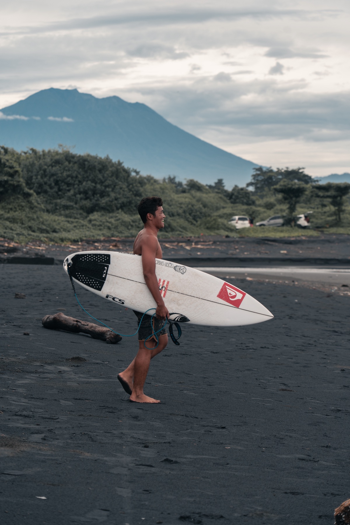 Rio Waida — land