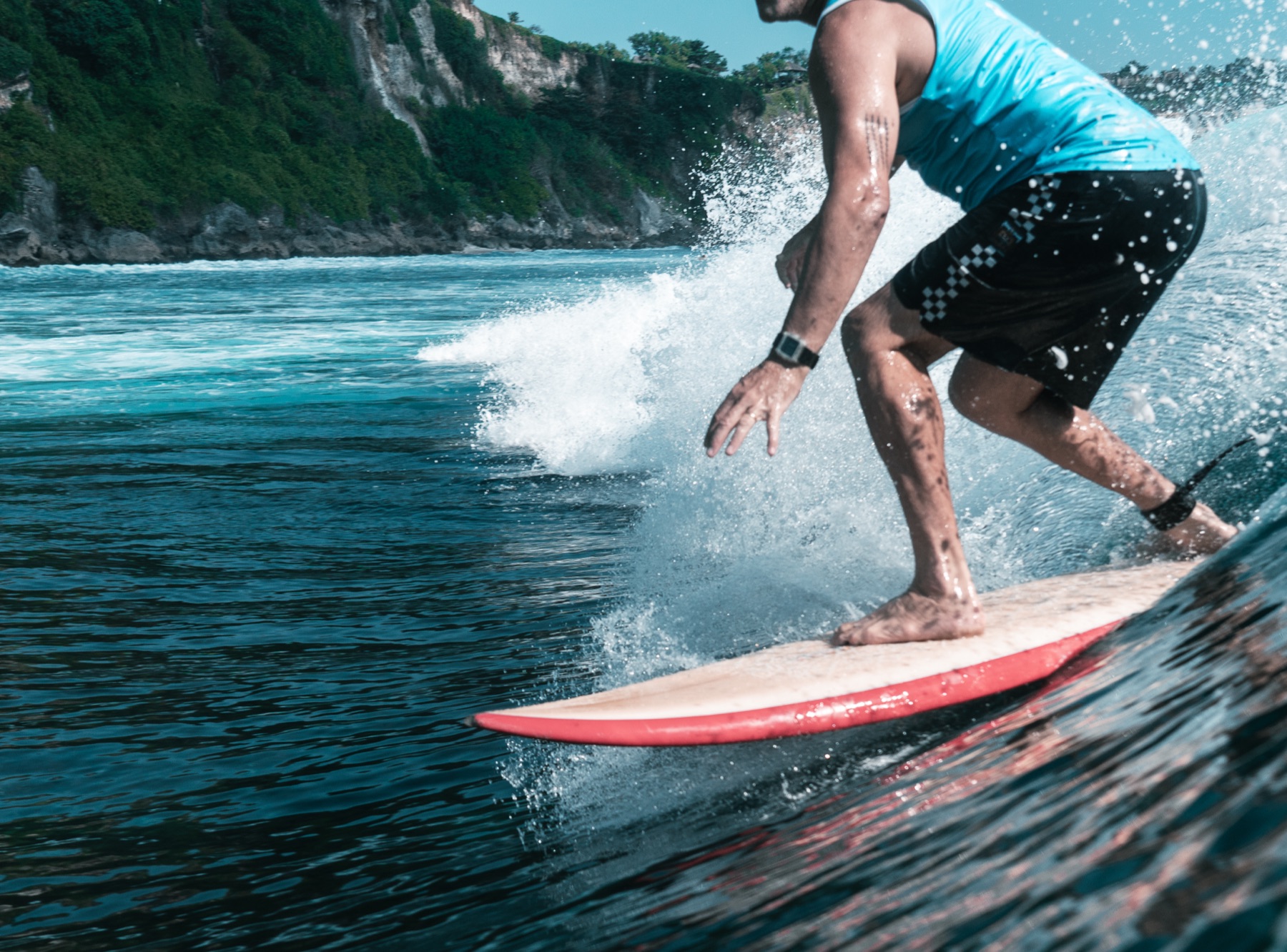 Single Fin — water